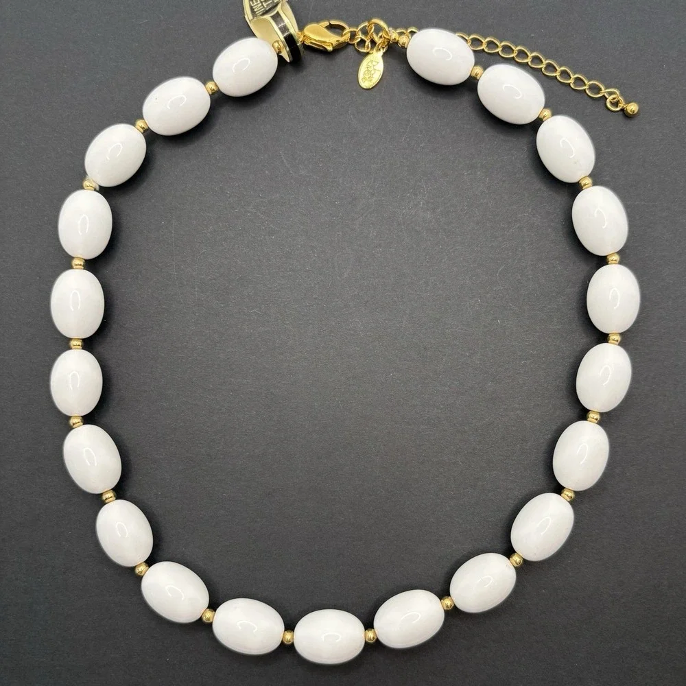 Vintage Joan‎ Rivers White Lucite Choker Necklace Oval Beaded Japan 17